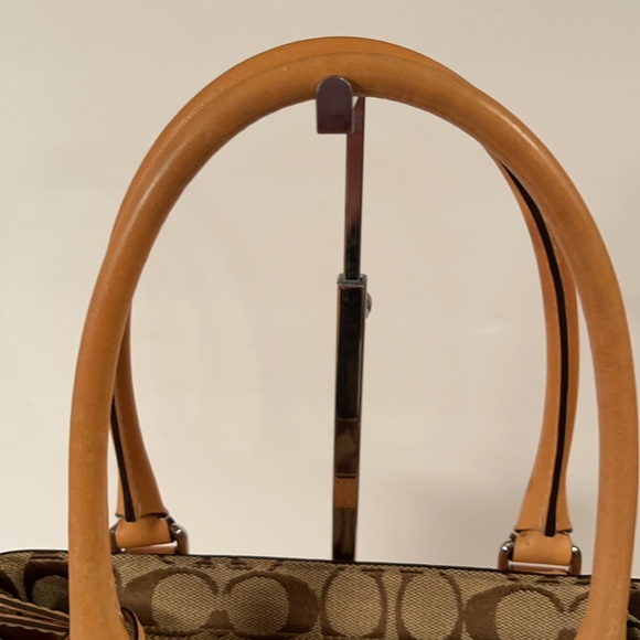 Coach Hampton Shoulder Bag - Picture 4 of 12
